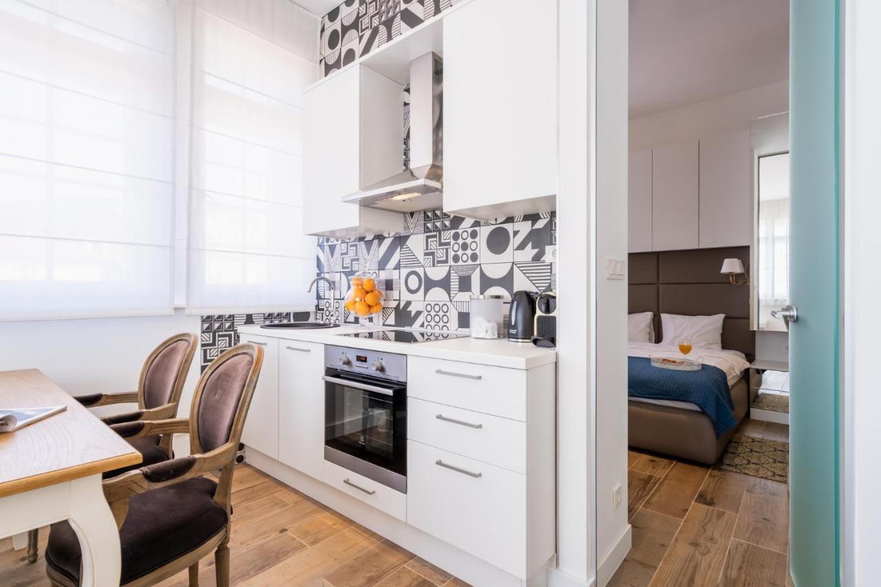 Ah Design Apartments Deluxe Opatija Exteriör bild